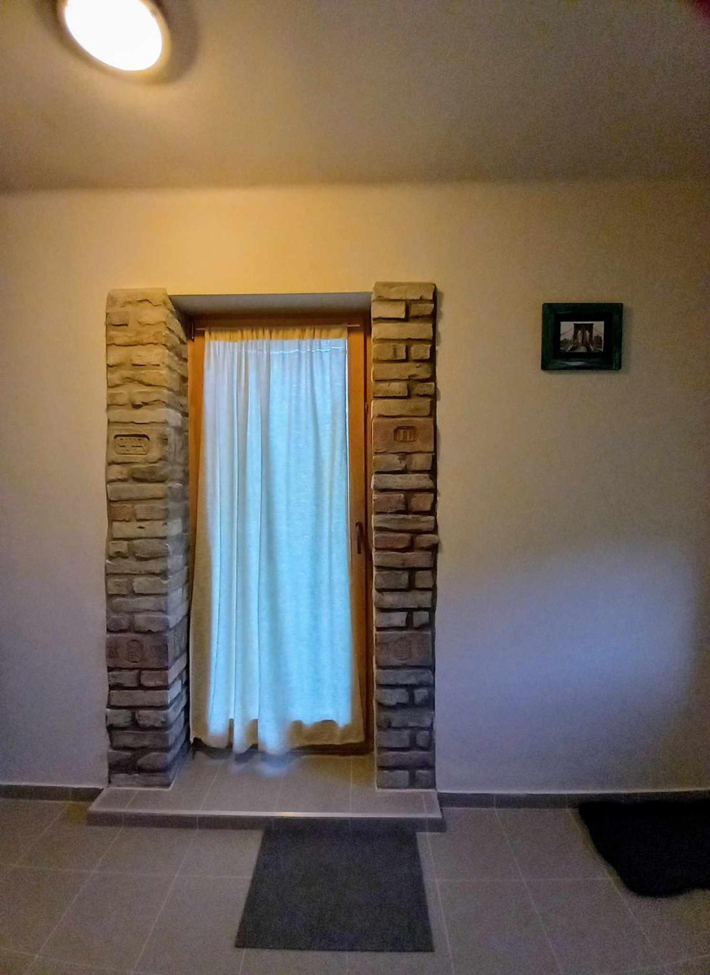 Bike&Night Apartamento Baracska Exterior foto
